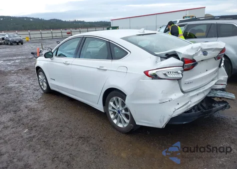 2019 Ford Fusion Hybrid Sel z USA, uszkodzony, nr VIN 3FA6P0MU7KR109227